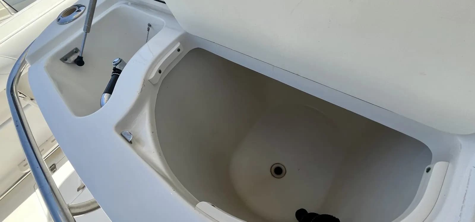 Boston Whaler 320 Outrage zum Verkauf auf Mallorca – Bild 20 (20 of 49)