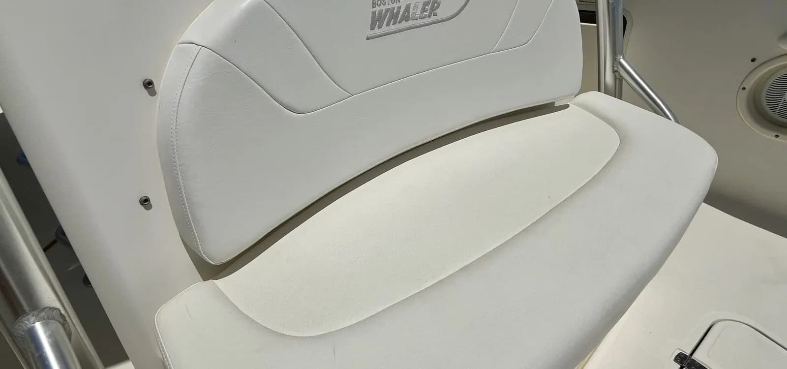 Boston Whaler 320 Outrage zum Verkauf auf Mallorca – Bild 29 (29 of 49)