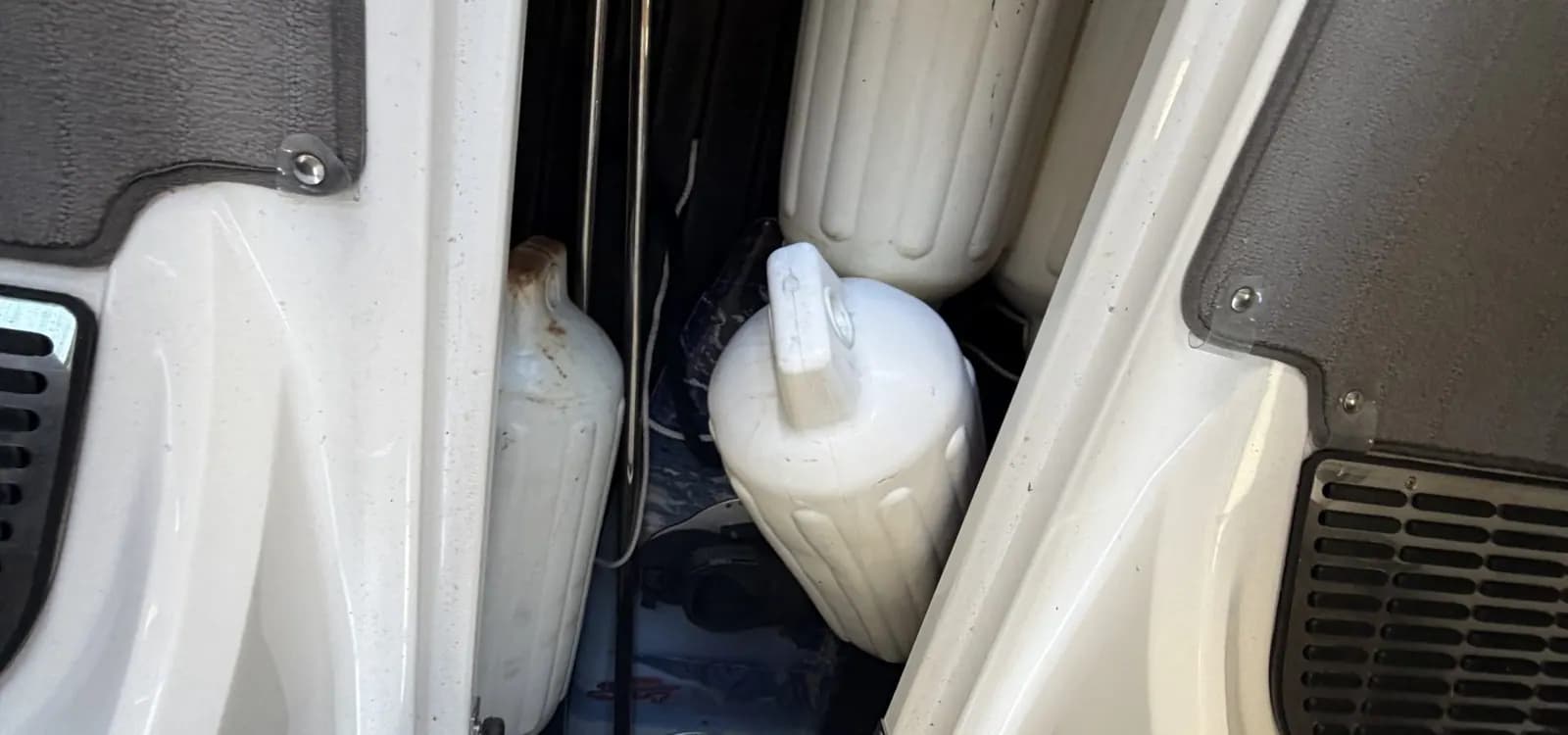 Cobalt A25 zum Verkauf auf Mallorca – Bild 15 (15 of 50)