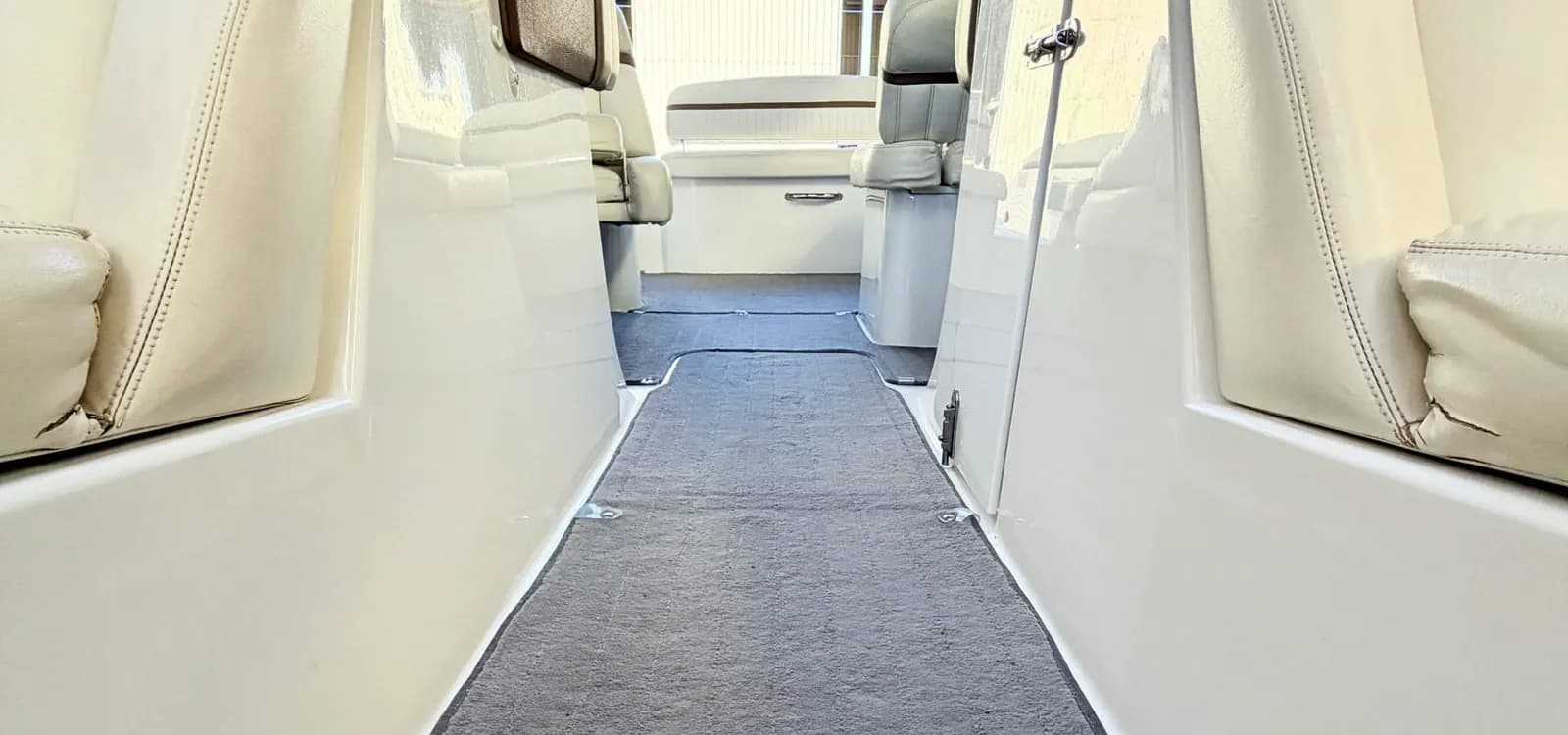 Cobalt A25 zum Verkauf auf Mallorca – Bild 22 (22 of 50)