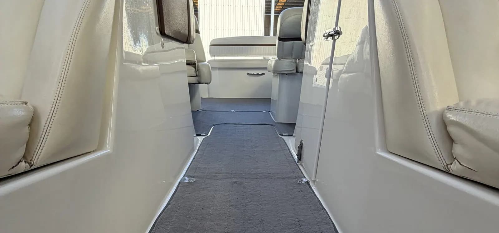 Cobalt A25 zum Verkauf auf Mallorca – Bild 23 (23 of 50)