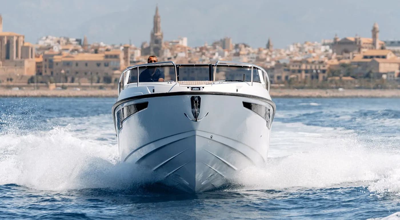 Helm view of Flipper 900 DC- SPECIAL OFFER!