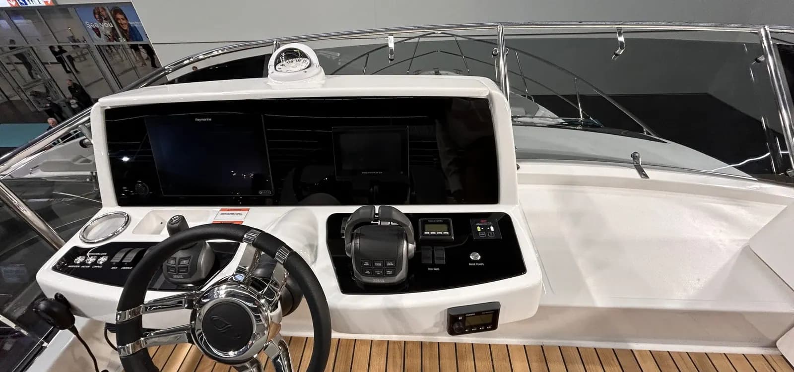 Deck view of SCHAEFER 450