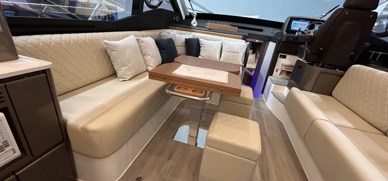 Deck view of SCHAEFER 450