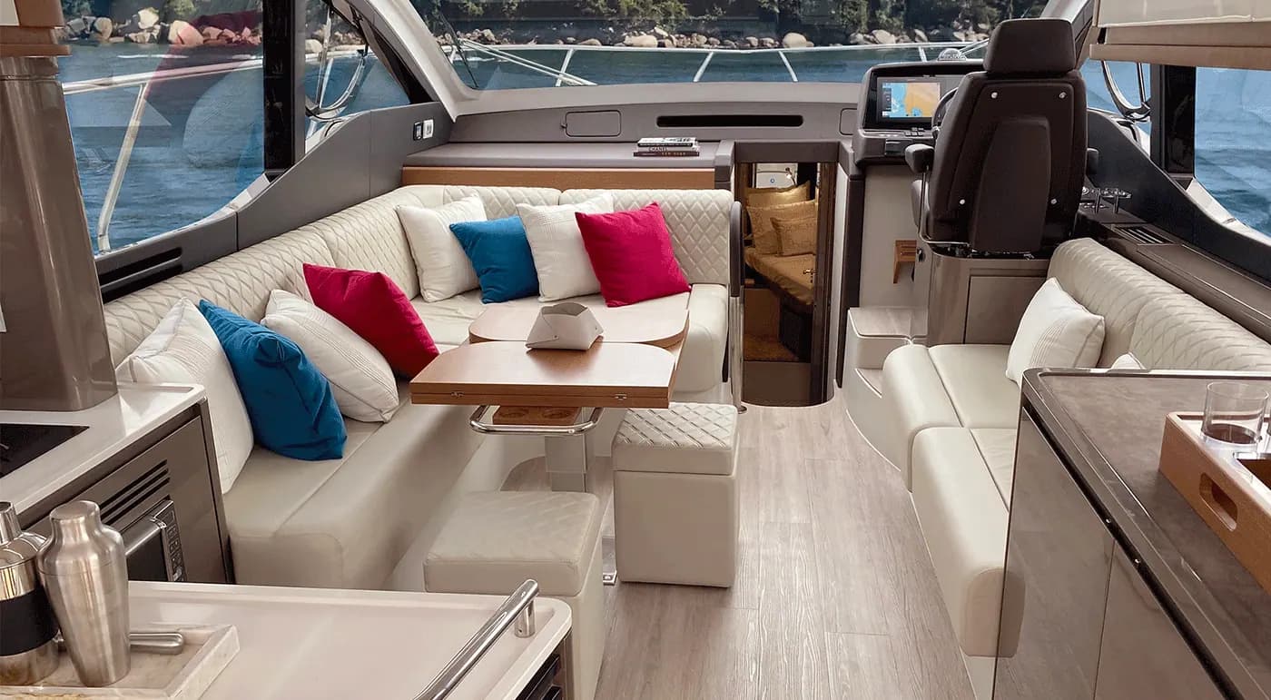 Deck view of SCHAEFER 450