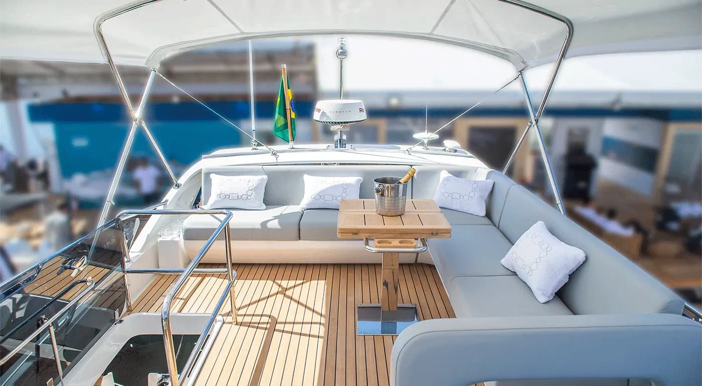 Deck view of SCHAEFER 450