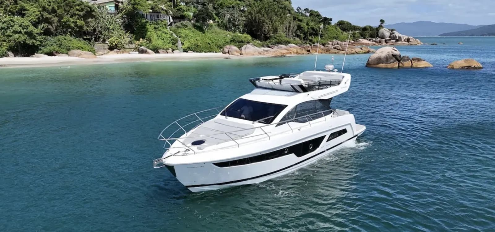Deck view of SCHAEFER 450