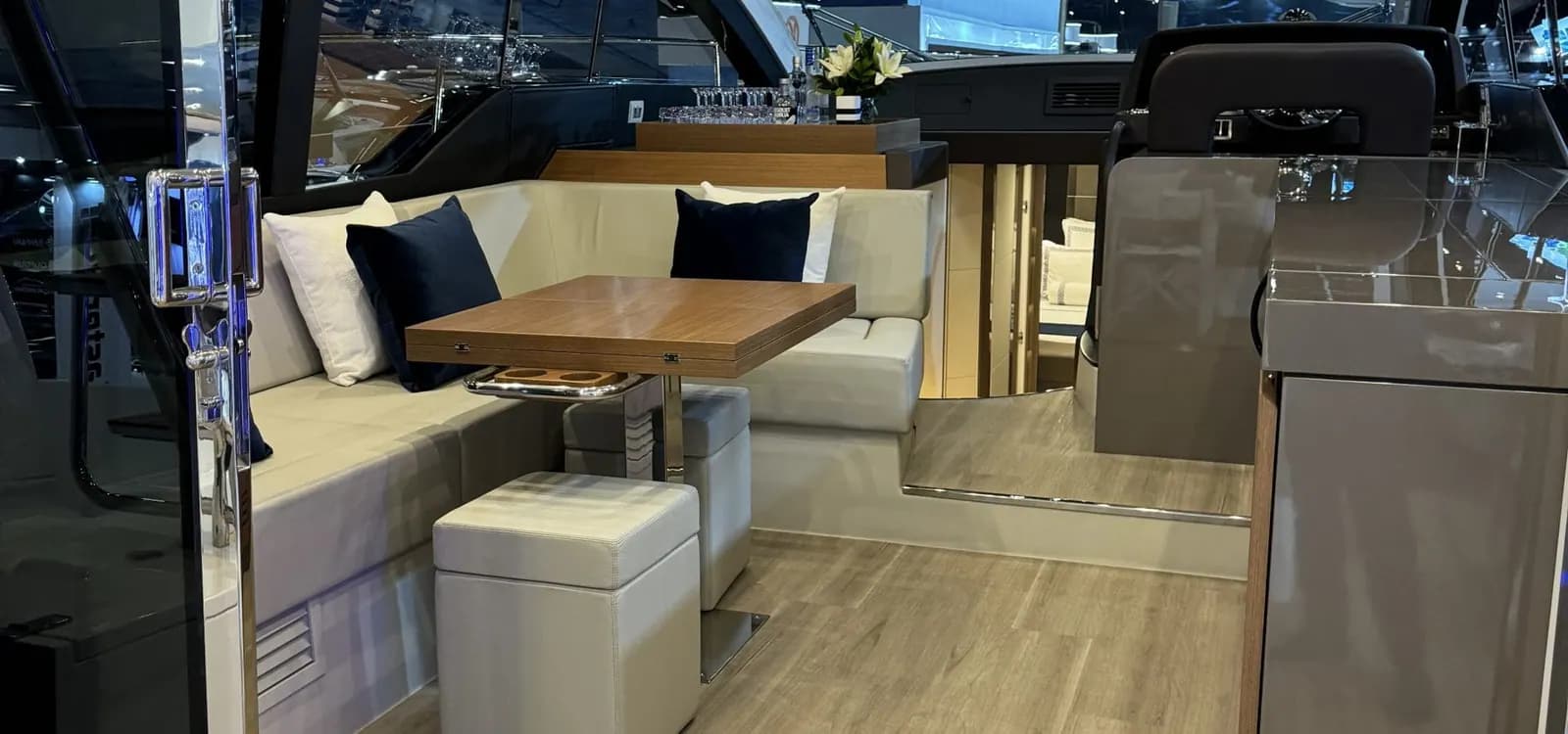Interior view of Schaefer 510 GTS