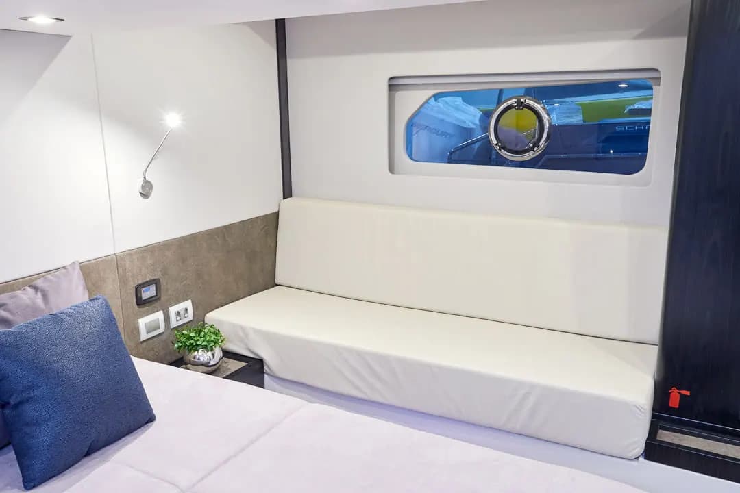 Interior view of Schaefer 510 GT Flybridge