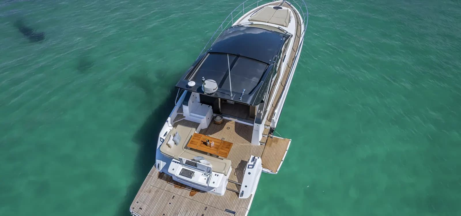 Exterior view of Schaefer 510 GTS