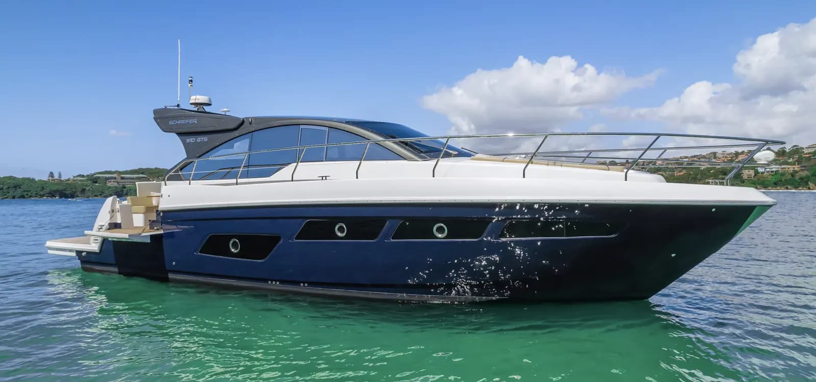 Deck view of Schaefer 510 GTS