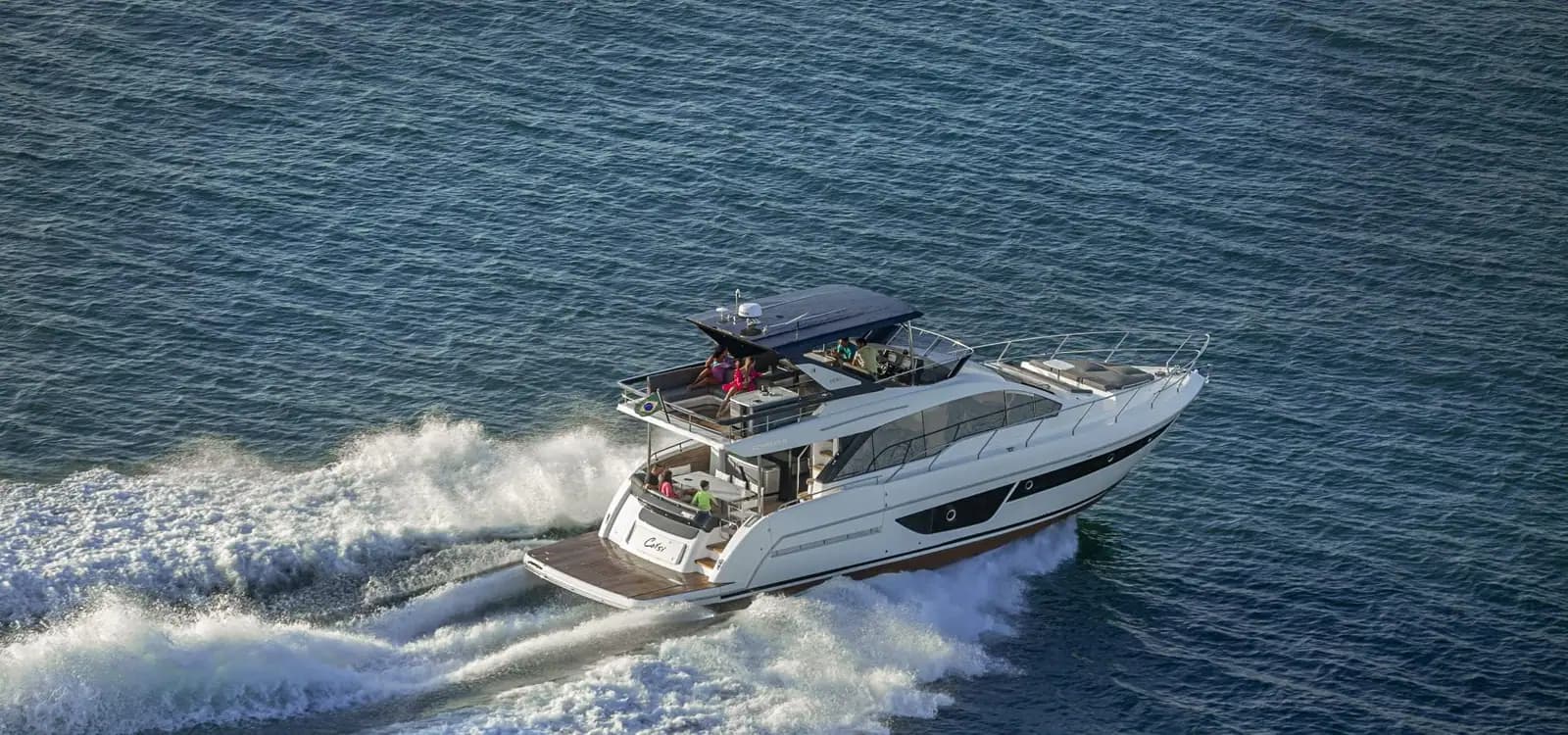 Exterior view of Schaefer Yachts 600