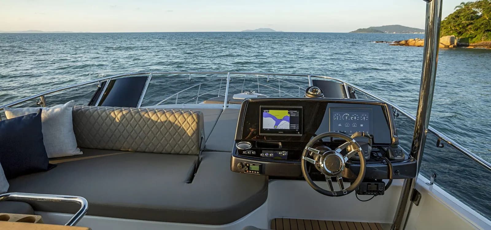Interior view of Schaefer Yachts 600