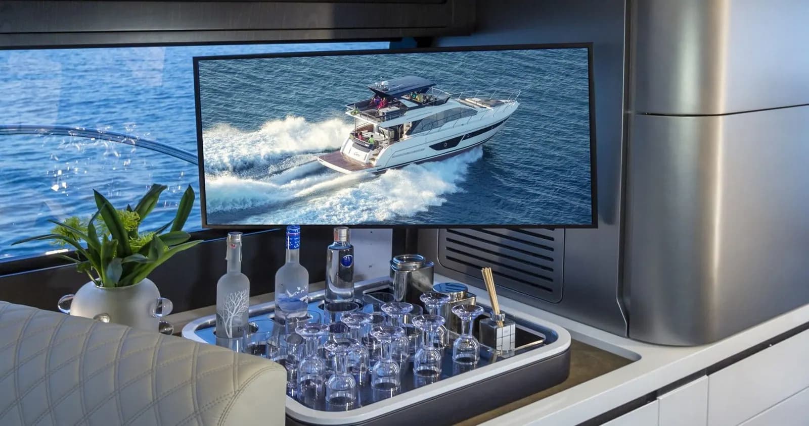 Interior view of Schaefer Yachts 600