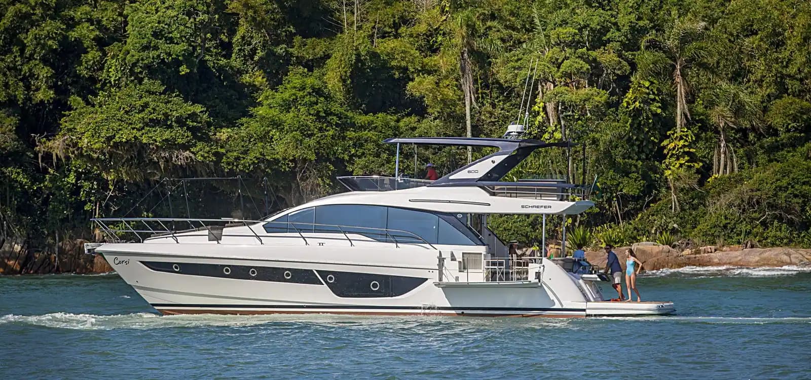 Helm view of Schaefer Yachts 600