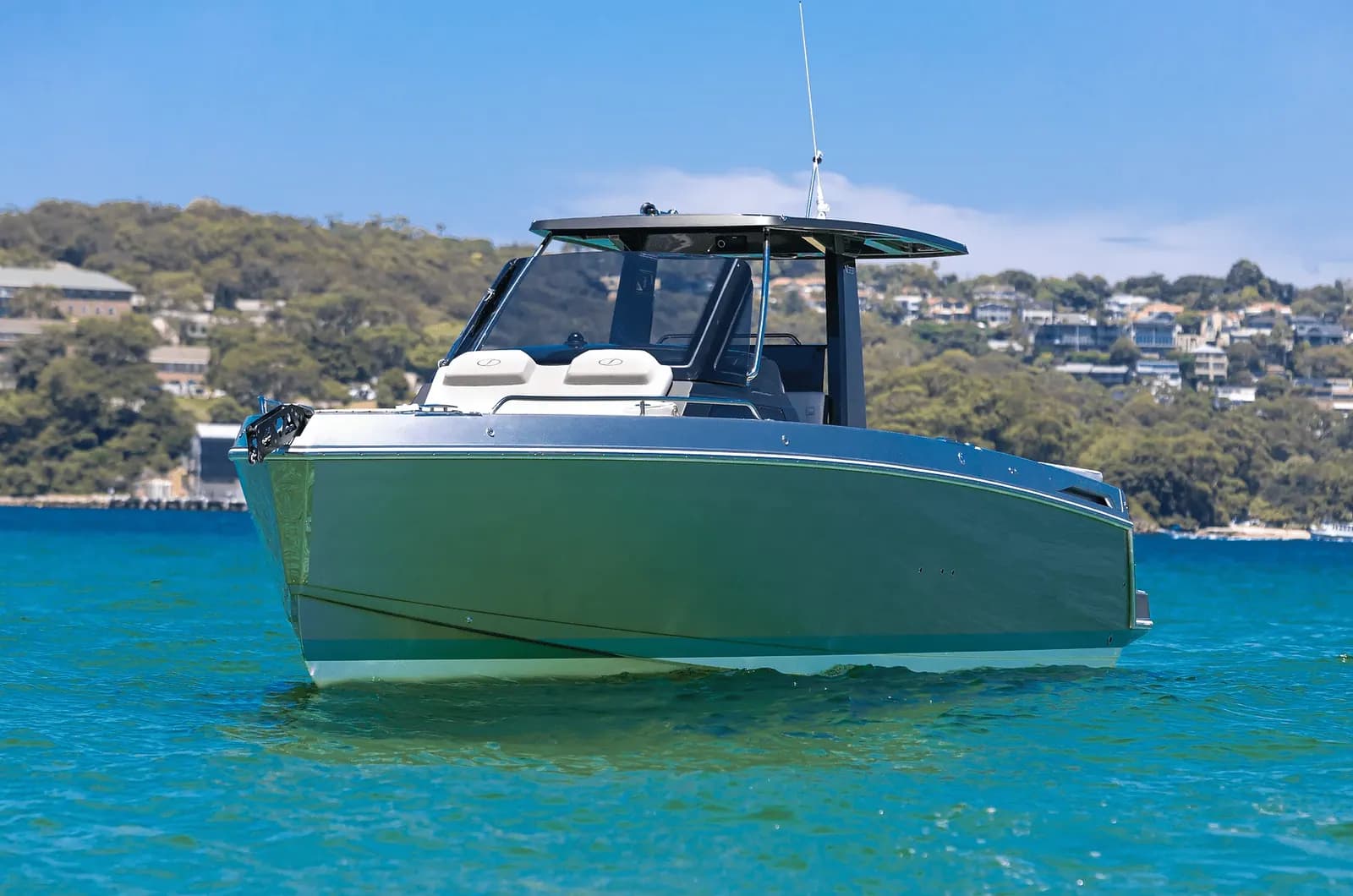 Exterior view of Schaefer V33