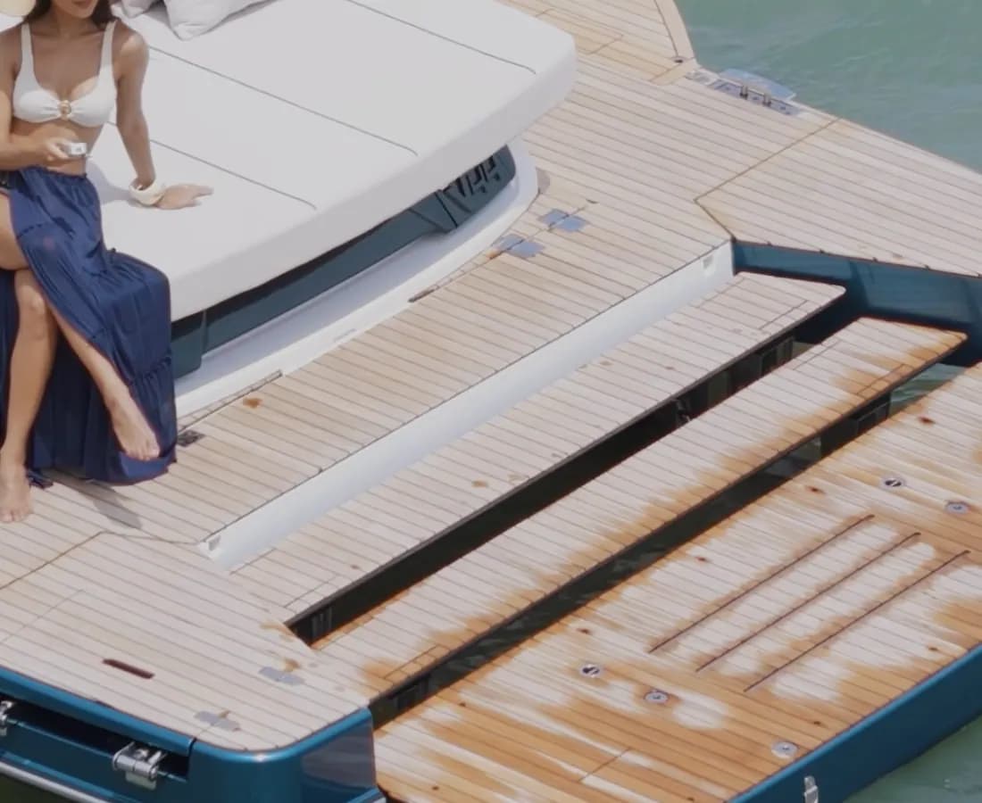 Interior view of SCHAEFER YACHTS V44 Blue