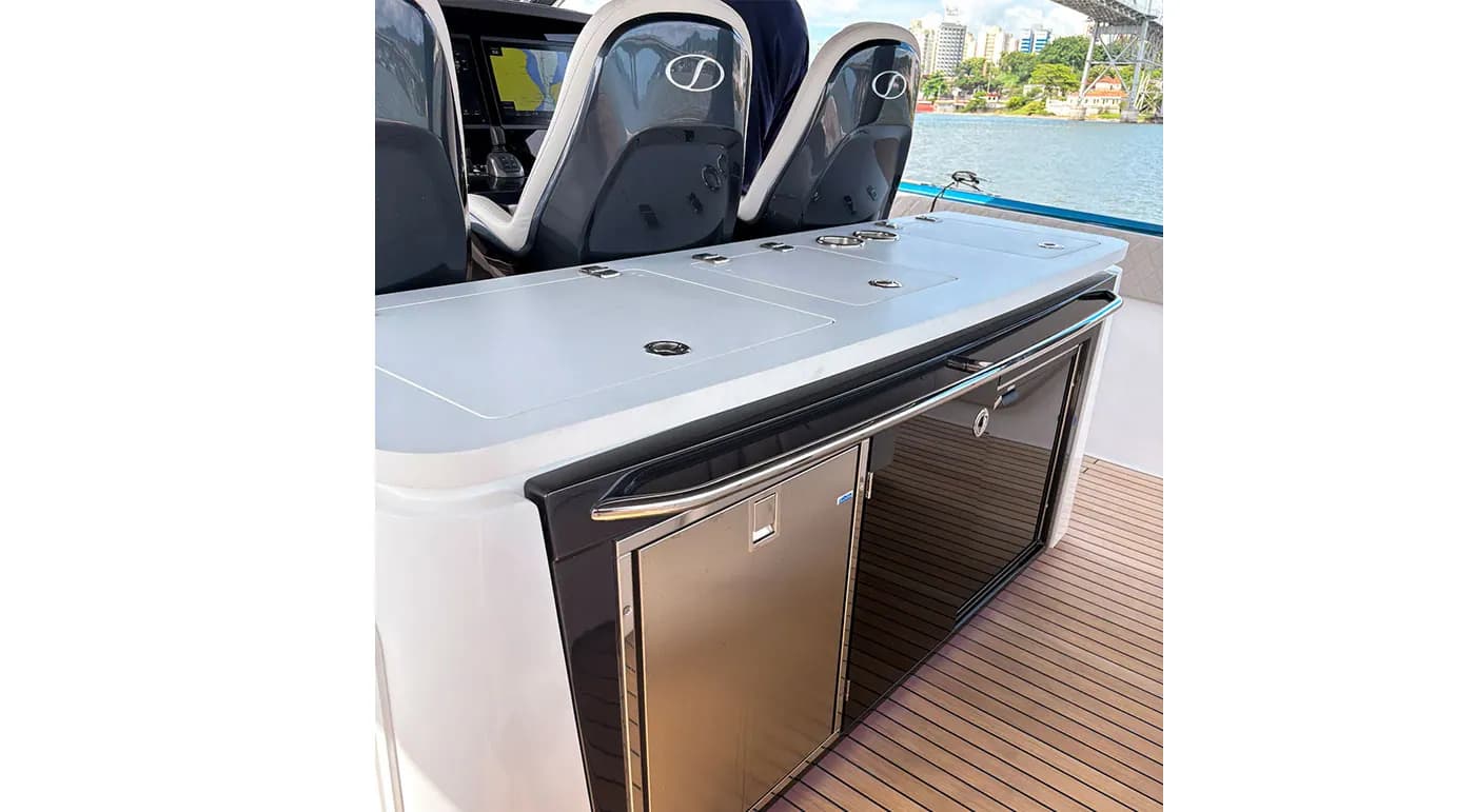 Interior view of SCHAEFER YACHTS V44 Blue