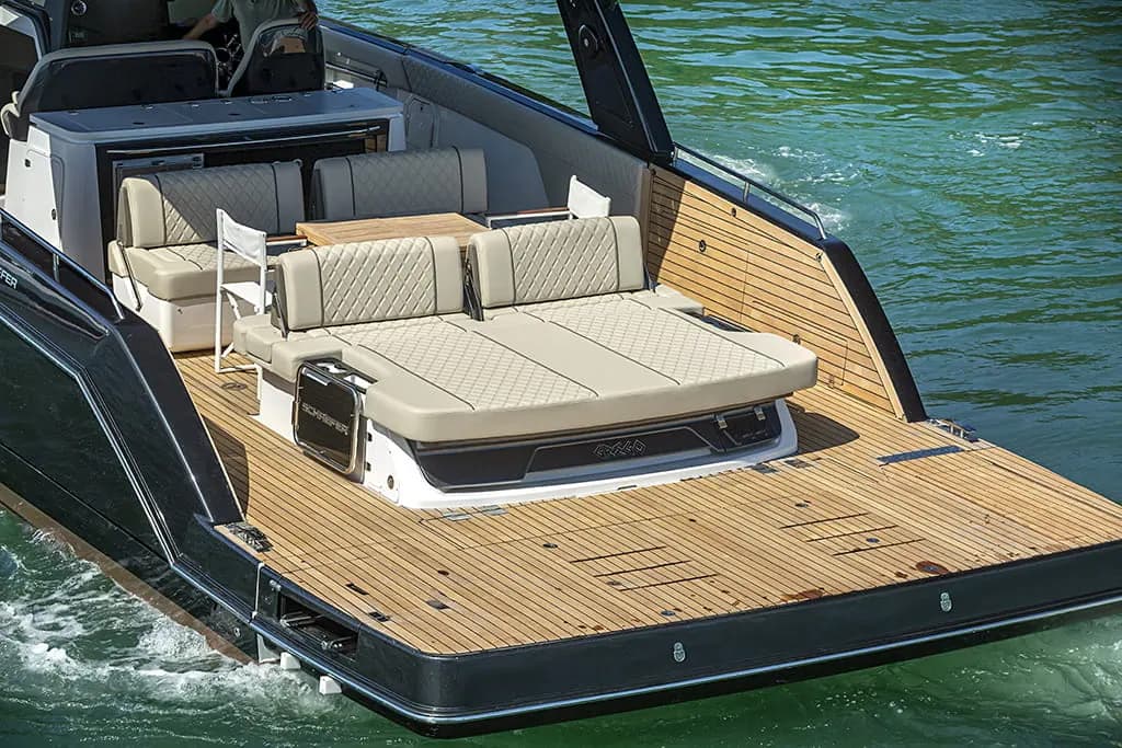 Interior view of SCHAEFER YACHTS V44 IB