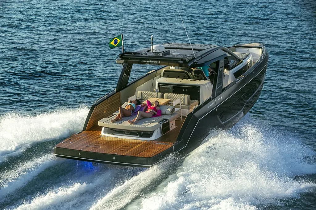 Exterior view of SCHAEFER YACHTS V44 IB