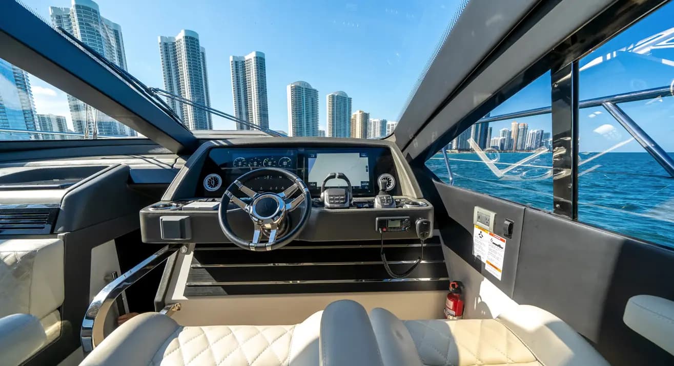 Deck view of Schaefer 660